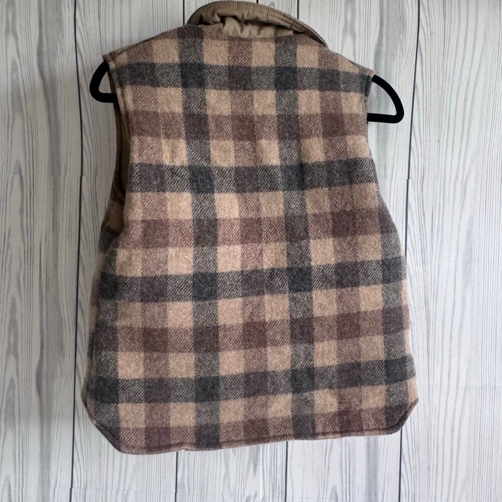Vintage Woolrich Vest Womens Medium Plaid Reversible Wool Puffer Made USA 90s - Picture 5 of 9